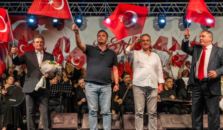 izmir-bornovada-9-eylul-coskusu-aDrsJCNC.jpg