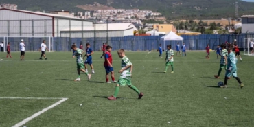 izmir-bornovada-yenilenen-doganlar-sahasi-cocuklarin-golleriyle-acildi-5zLtz6cx.jpg