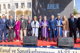 izmirde-39-ahilik-haftasi-coskuyla-kutlandi-ZPqv5ZDr.jpg