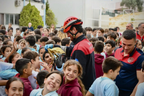 izmirde-ogrencilere-yangin-ve-afet-egitimi-Np25qIXx.jpg