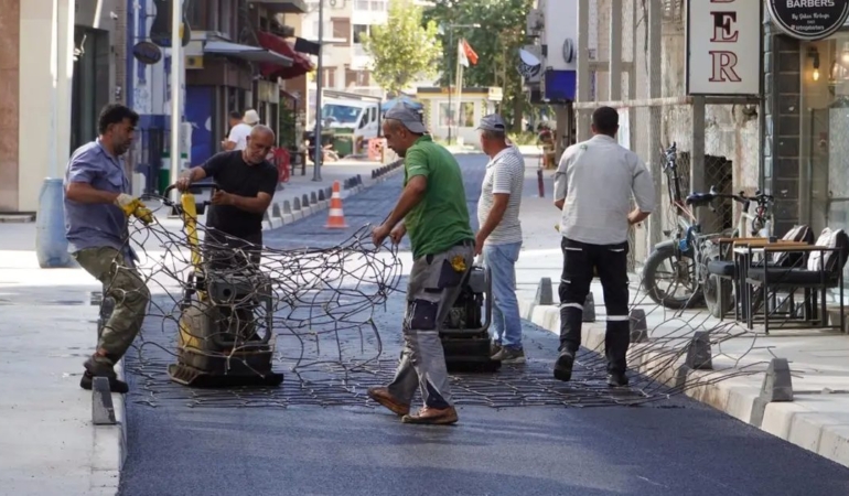izmirde-yaya-konforu-artiyor-p3VSllCP.jpg