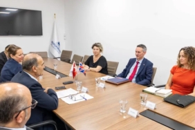 izmirden-kati-atik-bertarafi-icin-ingiltereyle-fikir-alisverisi-onerisi-TKyQpmqY.jpg