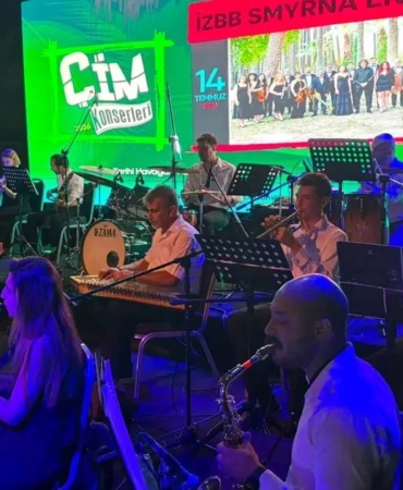 izmirin-muzik-hayatina-yeni-nefes-nUmSOCXK.jpg
