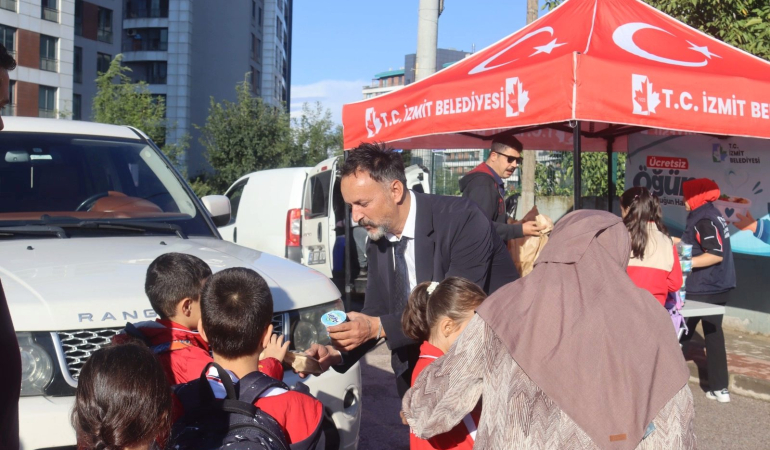 izmitte-beslenme-saati-destegine-devam-M1FdsByI.jpg