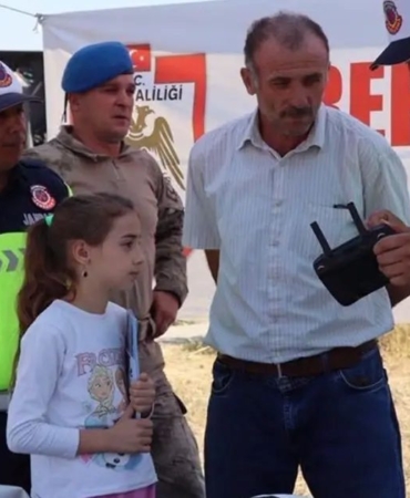 jandarma-ekipleri-sivasta-fuarda-bilgilendirdi-KO6B3TkN.jpg