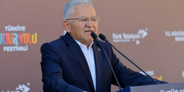 kayseri-buyuksehirden-universiteli-ailelere-10-bin-lira-destek-AnmQiuC8.jpg