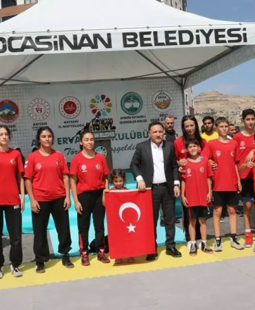 kayseri-kocasinanda-75inci-erva-spor-okulu-hizmete-acildi-k48xxh6d.jpg