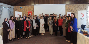 kizilay-kadin-erzurumun-yeni-yonetiminden-istisare-bulusmasi-MPwdvFYV.jpg
