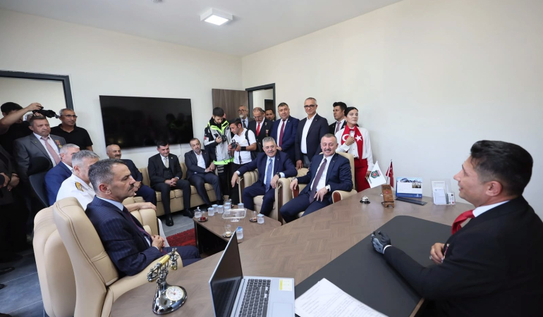 kocaeli-gebze-sehit-yakinlari-ve-gazi-evi-acildi-QtJOUYBl.jpg