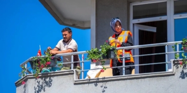 kocaeli-gebzede-komsuluk-cicek-acti-OL8B4wKB.jpg
