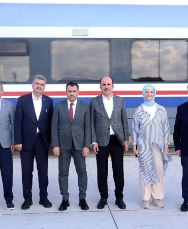 konya-milletvekilleri-rayli-sistemleri-yakindan-inceledi-yMgLpxIq.jpg