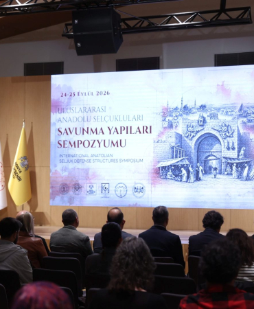 konyada-uluslararasi-selcuklu-savunma-yapilari-sempozyumu-basladi-gEfBLnmT.jpg