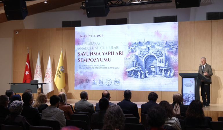 konyada-uluslararasi-selcuklu-savunma-yapilari-sempozyumu-basladi-gEfBLnmT.jpg