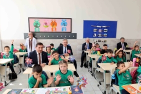 konyada-vali-akin-ve-baskan-kilca-ogrencilerle-bulustu-LYu6vXVW.jpg