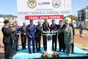 kutahya-barosuna-yeni-hizmet-binasi-CAAdYuli.jpg