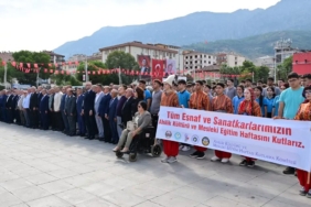 manisada-ahilik-kulturu-ve-mesleki-egitim-haftasi-kutlaniyor-aeRUp8VO.jpg