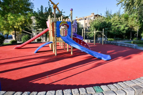 manisadan-park-ve-oyun-alanlarina-guvenli-zemin-sUtVWdOc.jpg