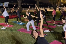 nefes-al-izmit-yoga-programi-plaj-yolunda-gerceklestirildi-byekACfg.jpg