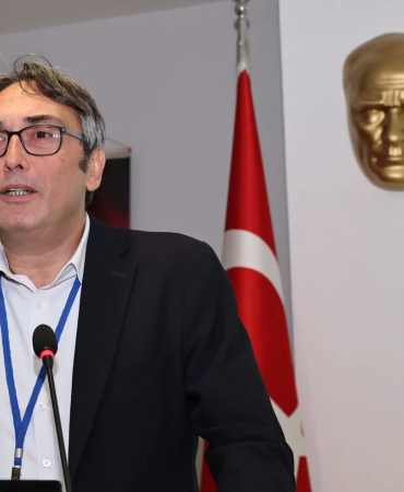 nilufer-kent-konseyinde-aydin-guven-tazeledi-lcALFPPA.jpg