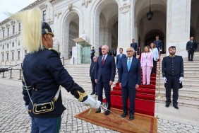 numan-kurtulmus-lizbonda-torenle-karsilandi-9xErmLaR.jpg