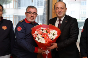 sakarya-itfaiyesine-baskan-yildizdan-ziyaret-YhpadisI.jpg