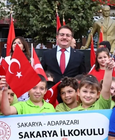 sakaryada-ilkogretim-haftasi-kutlandi-jaZcWxUF.jpg