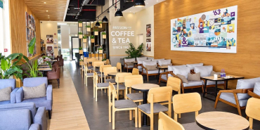 the-coffee-bean-tea-leaf-ve-al-ghunaim-kuveytteki-130-kafe-donum-noktasini-kutladi-3DJGbj85.jpg