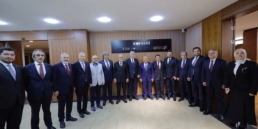 ticaret-bakani-bolattan-kayseri-buyuksehire-ziyaret-qwvQw7Ht.jpg