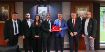turk-egitim-senden-universitelerin-ulasim-ve-sosyal-alan-sorunlari-icin-kocaeli-buyuksehire-ziyaret-CNj1UmDQ.jpg
