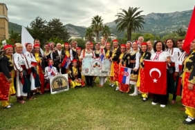 uluslararasi-adriyatik-folklor-festivalinde-adadans-ruzg-ri-TMR5lIKC.jpg