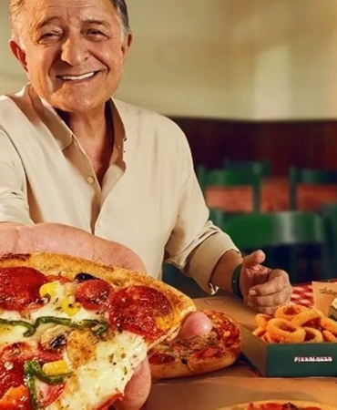 yilmaz-vural-pizzalazzanin-reklam-yuzu-oldu-jNFFAk19.jpg